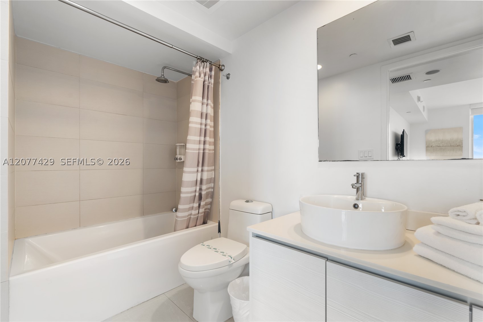 2600 E Hallandale Beach Blvd T2802 Property Photo 22