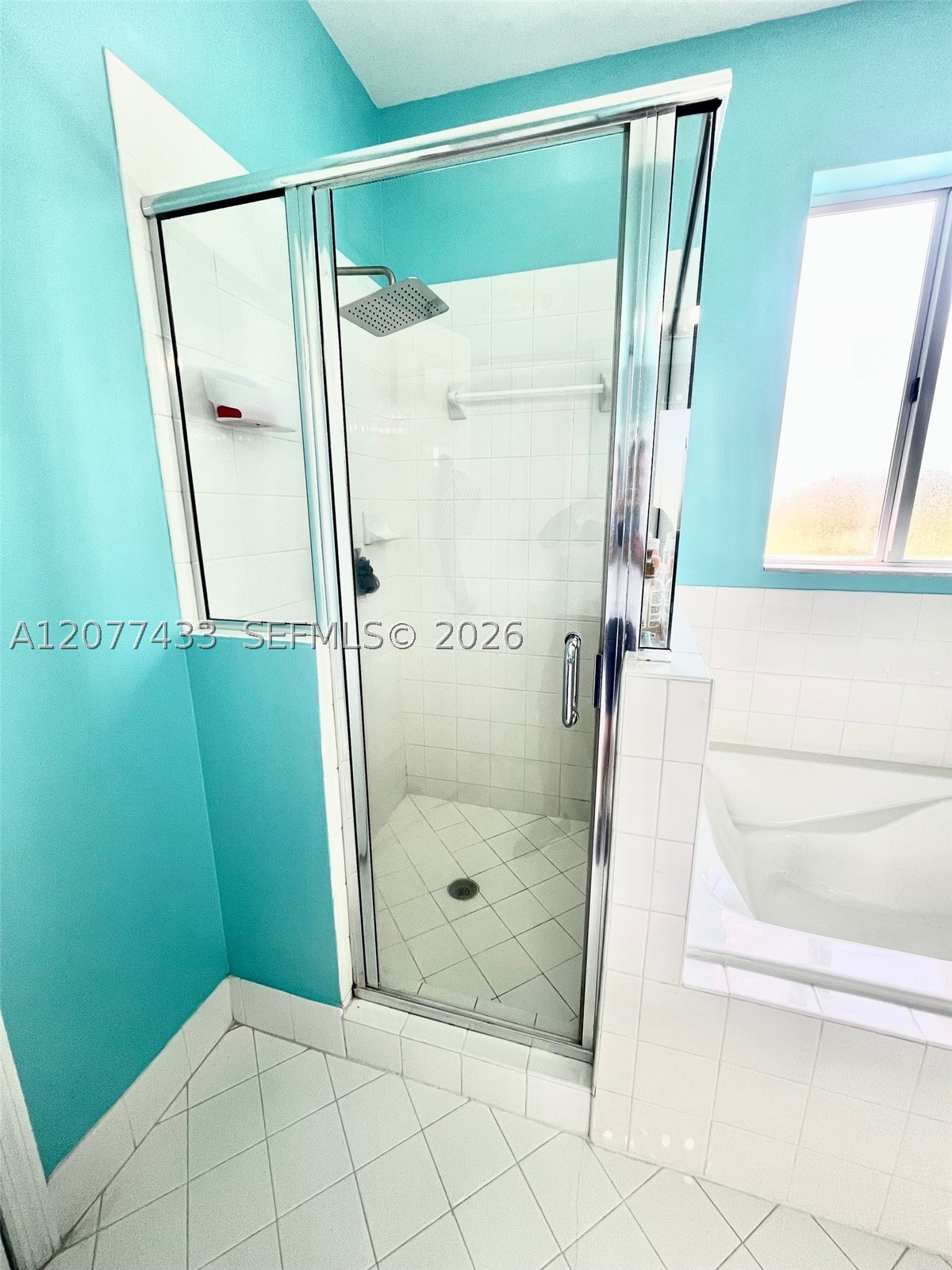 912 Ne 35th Ave Property Photo 33