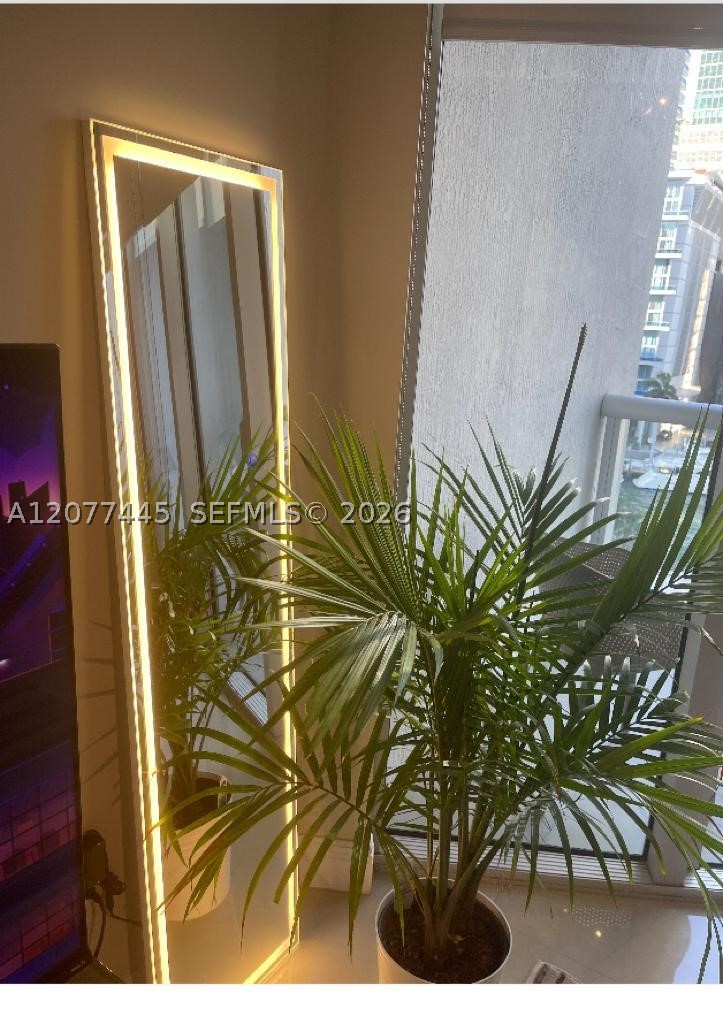 475 Brickell Ave 808 Property Photo 2