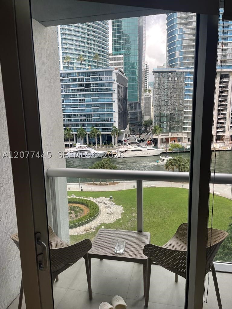 475 Brickell Ave 808 Property Photo 11