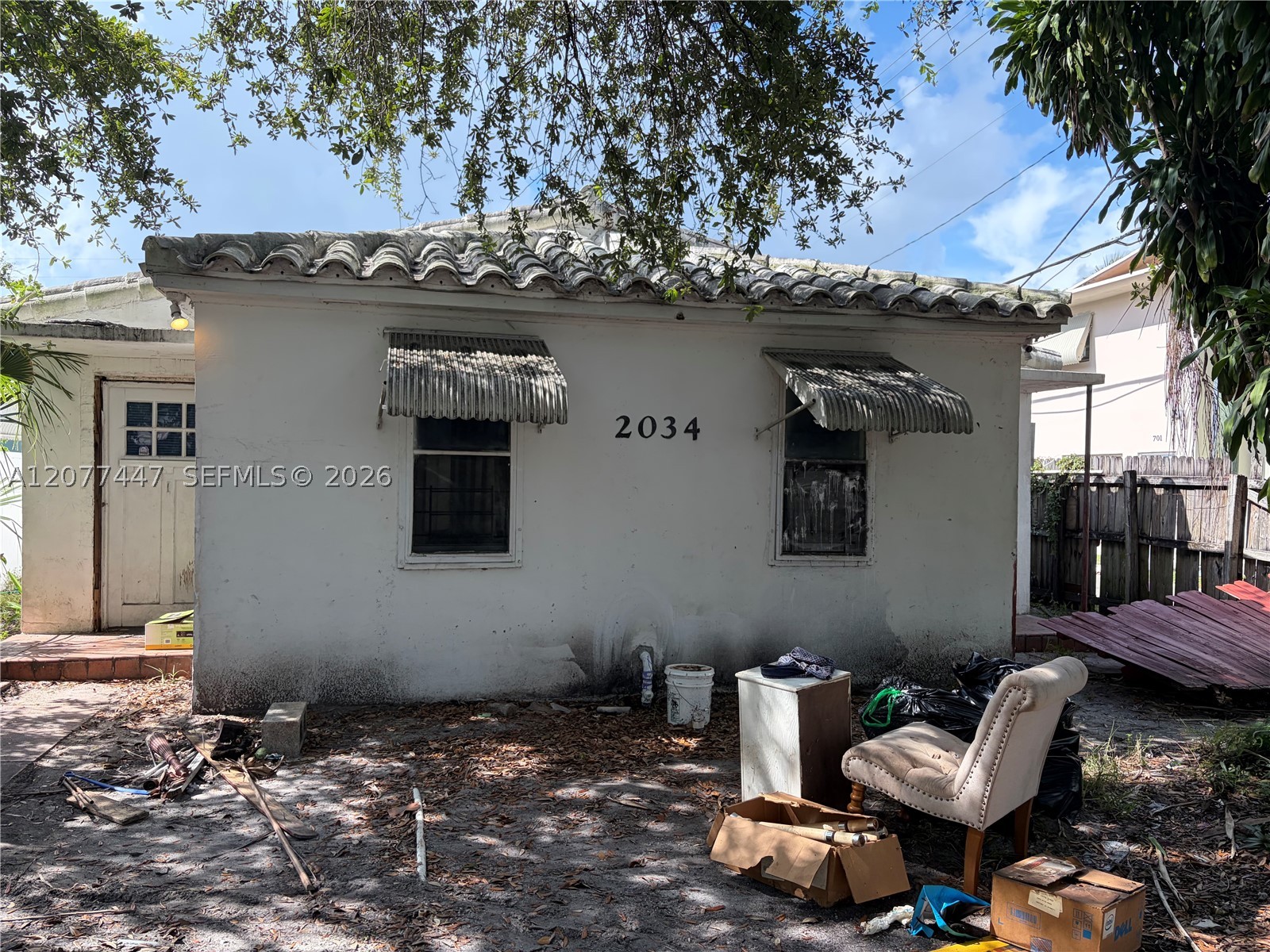 2034 Jefferson St Property Photo 1