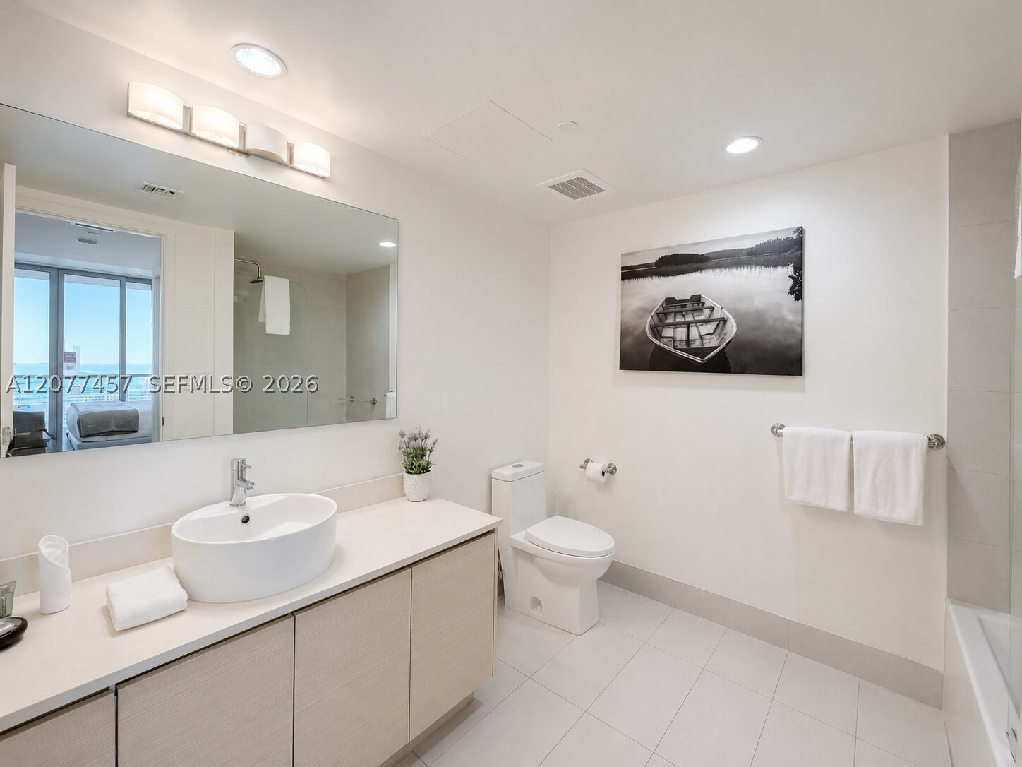 2600 E Hallandale Beach Blvd T3203 Property Photo 6