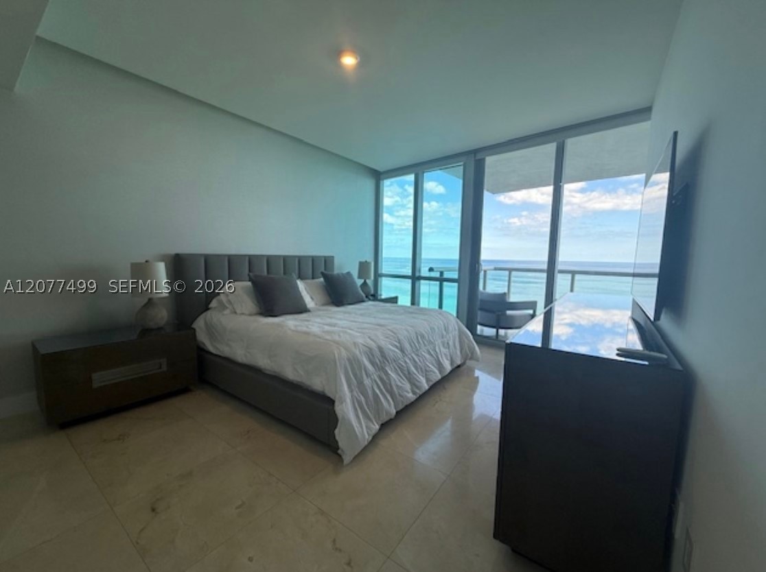 17121 Collins Ave 1807 Property Photo 12