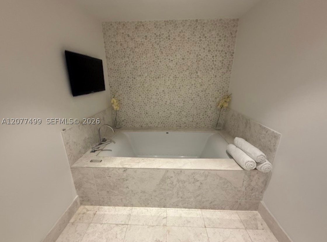 17121 Collins Ave 1807 Property Photo 15