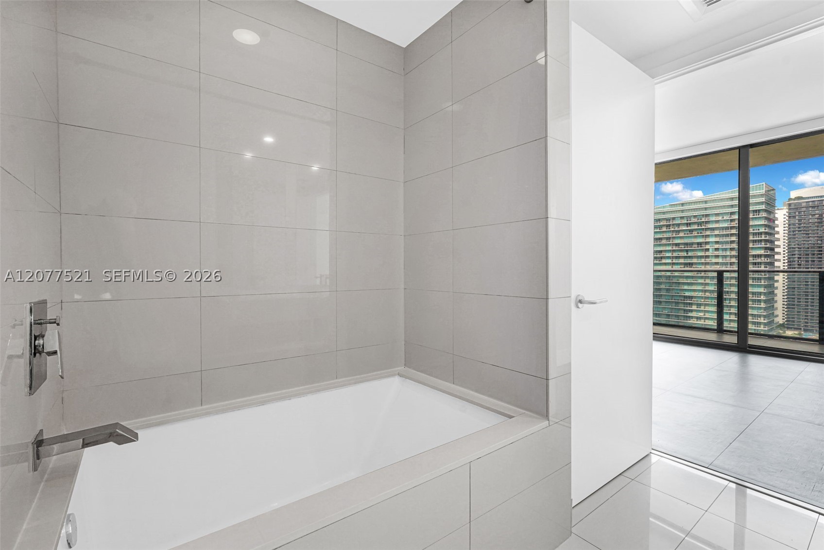 1300 S Miami Ave 2811 Property Photo 17