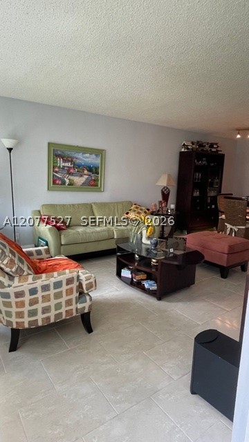 100 Lakeview Dr 103 Property Photo 11