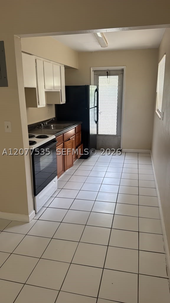 1105 SW 15th Ter 4 Property Photo 1