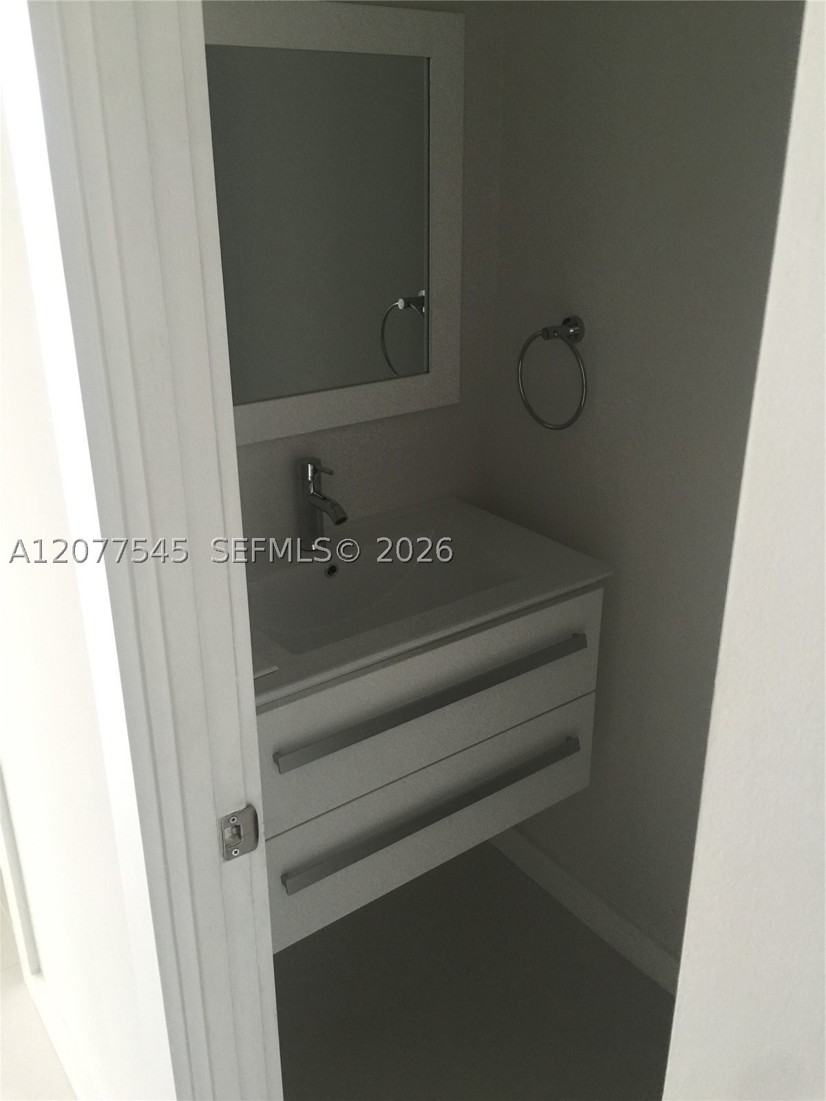 6900 Bay Dr 5a Property Photo 12