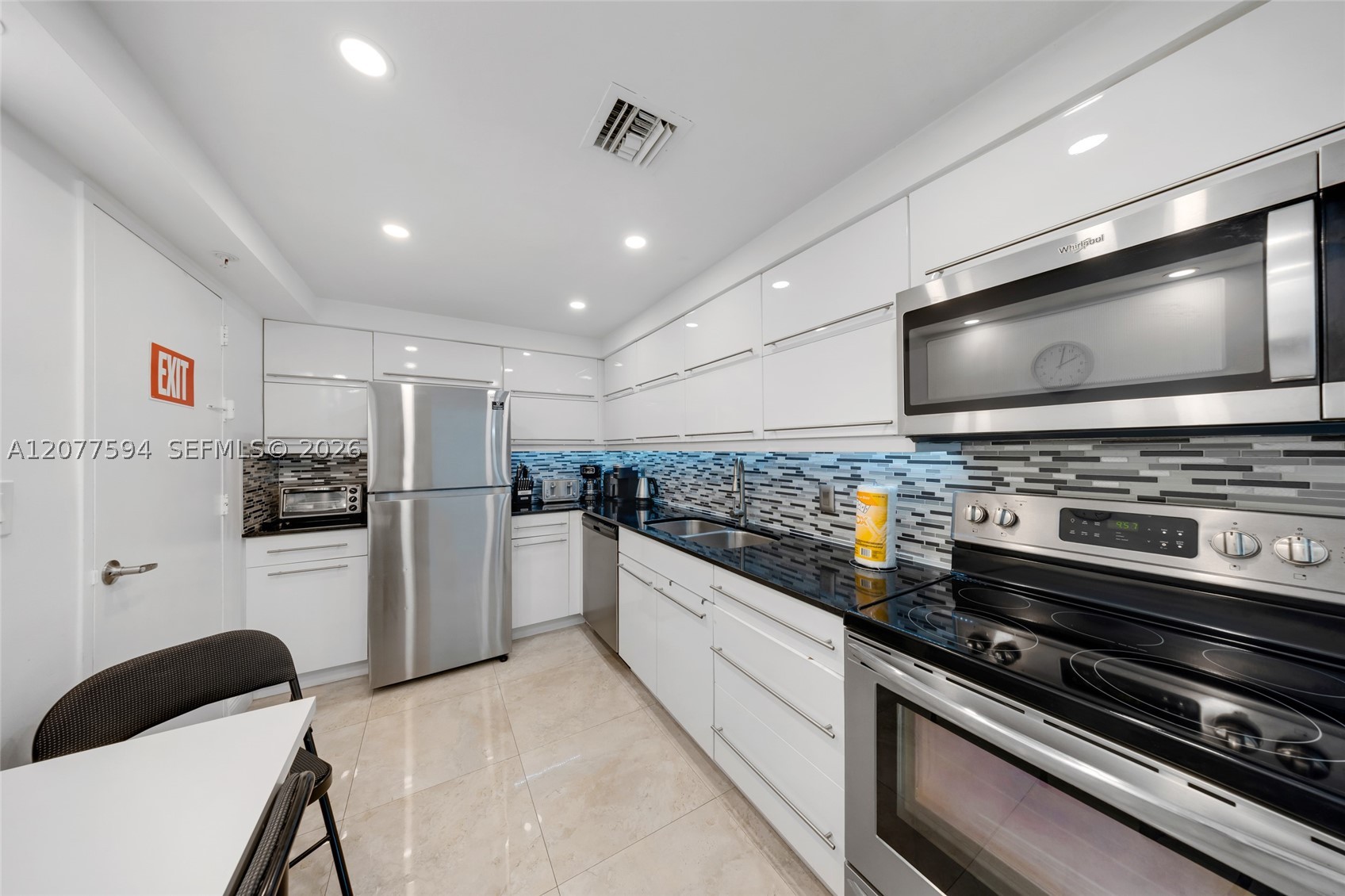 3901 S Ocean Dr 9j Property Photo 12