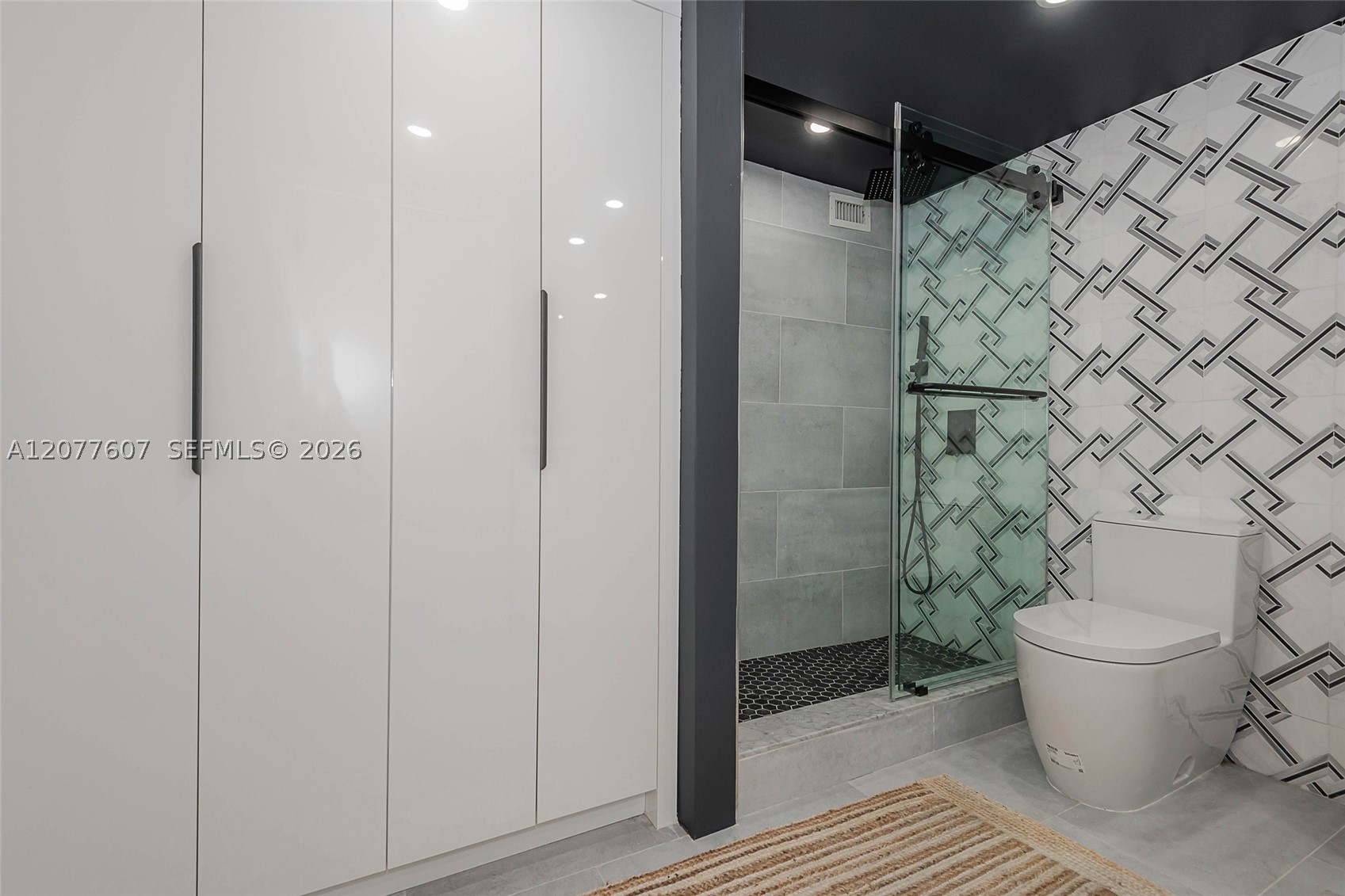 2301 Collins Ave 1134 Property Photo 23