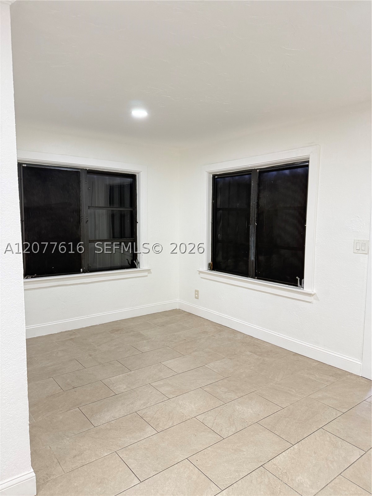 183 Silver Beach Rd Property Photo 5
