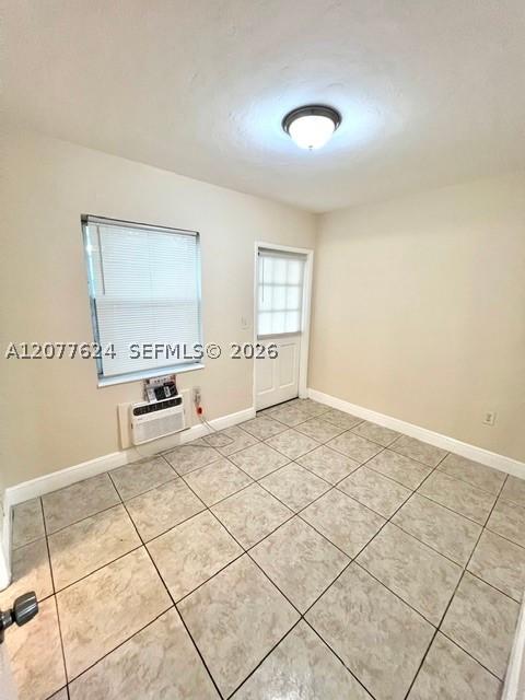 698 Ne 85th St 3 Property Photo 7