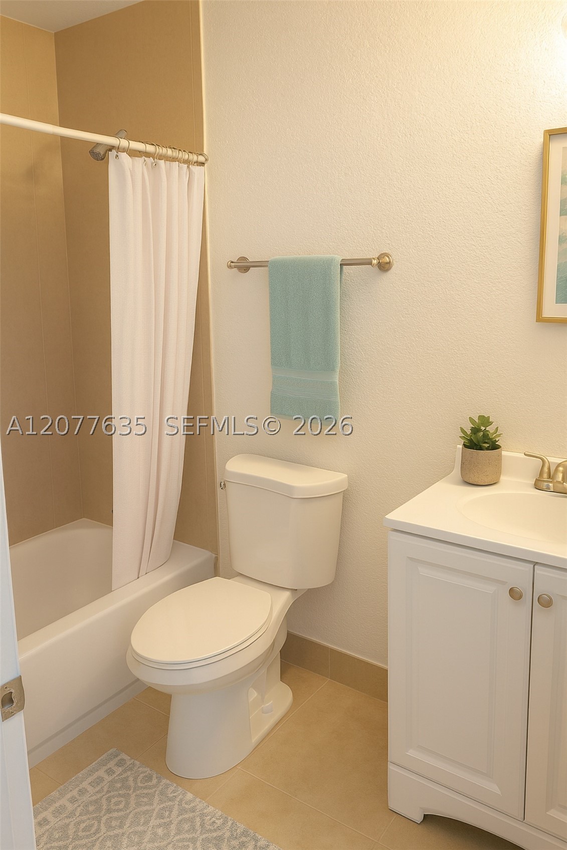 318 Ne 166th St 318 Property Photo 3