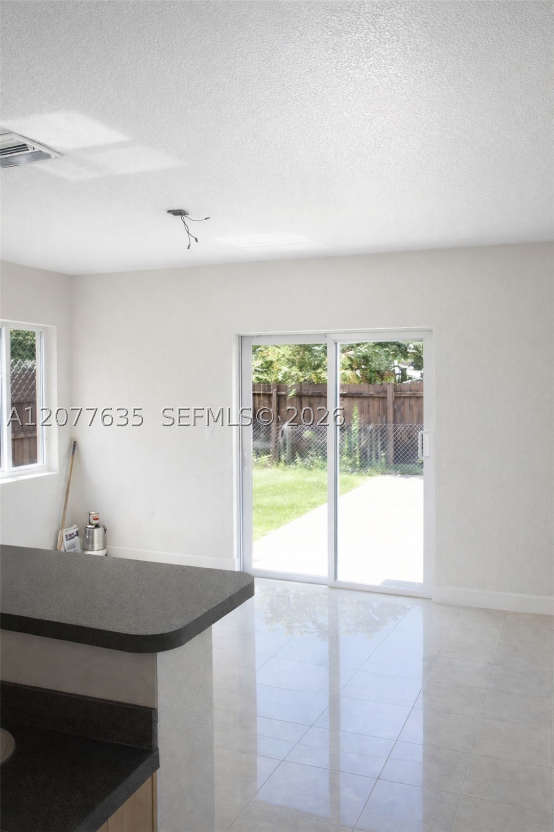 318 Ne 166th St 318 Property Photo 5