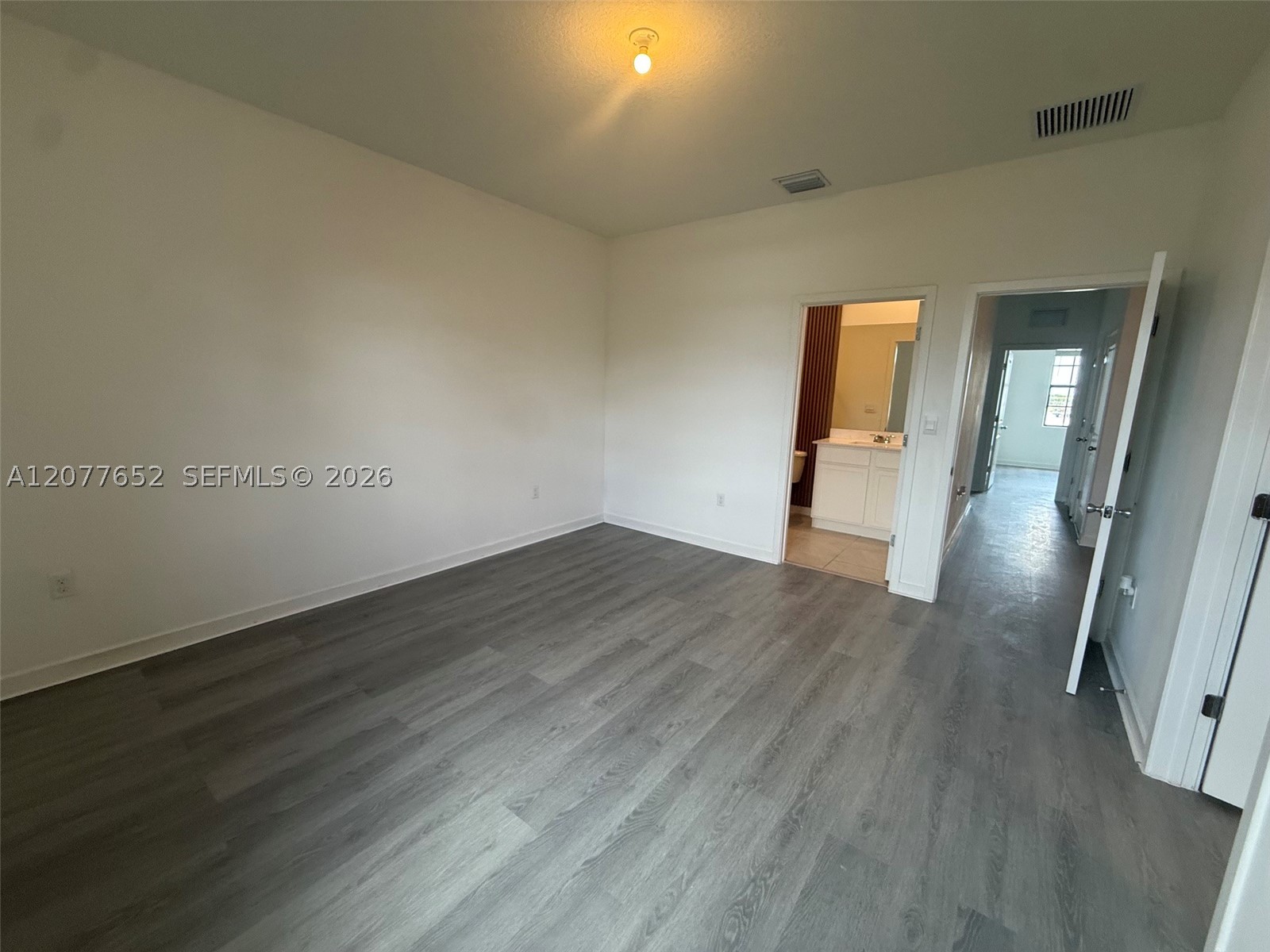 813 Sw 11th Ter 0 Property Photo 8
