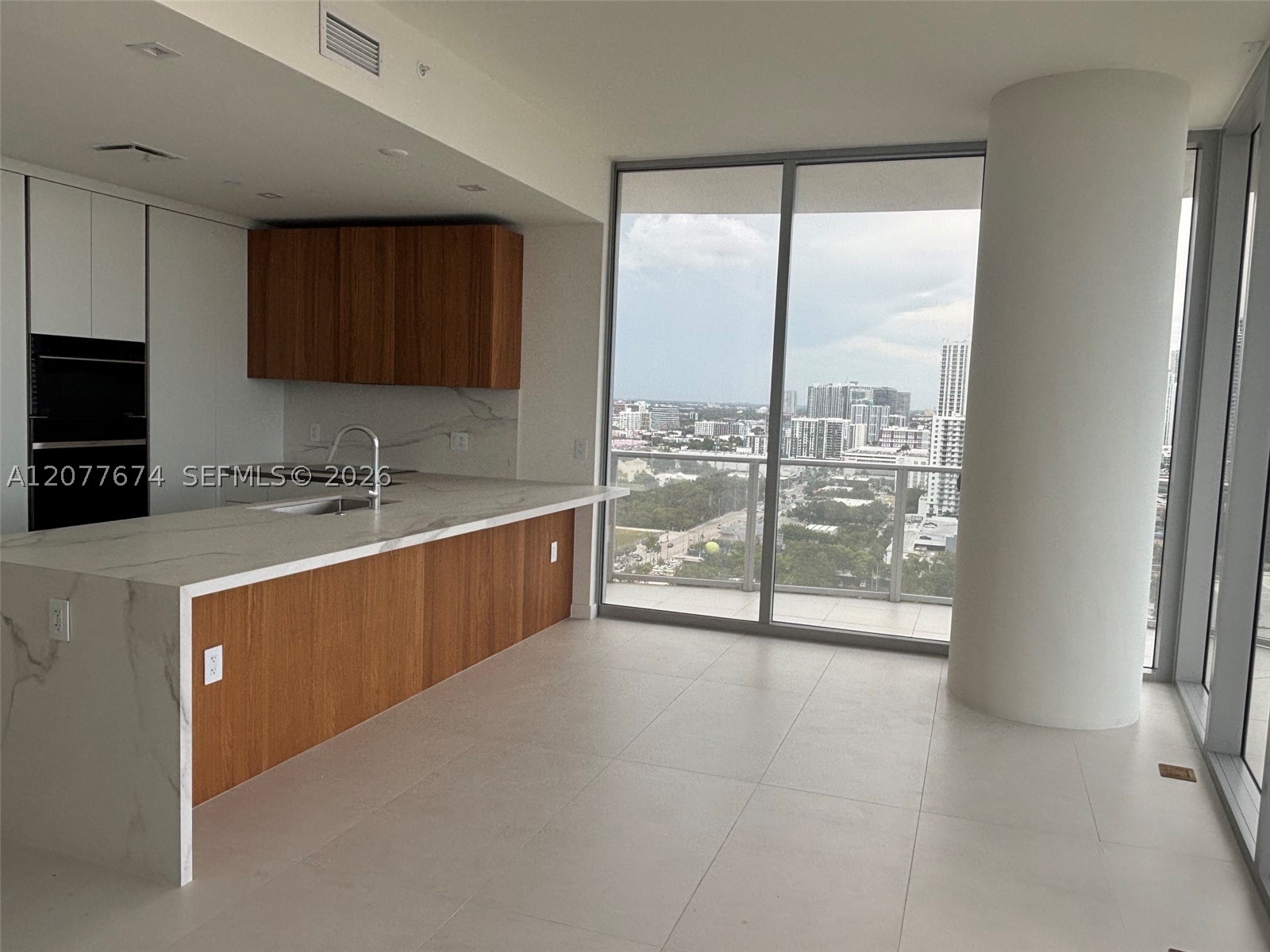 1400 Biscayne Blvd 2106 Property Photo 9