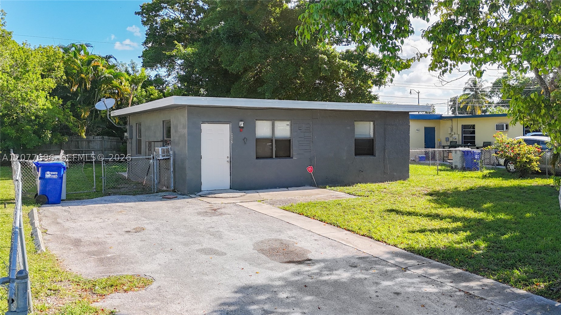 2419 NW 6th Ct Property Photo 1