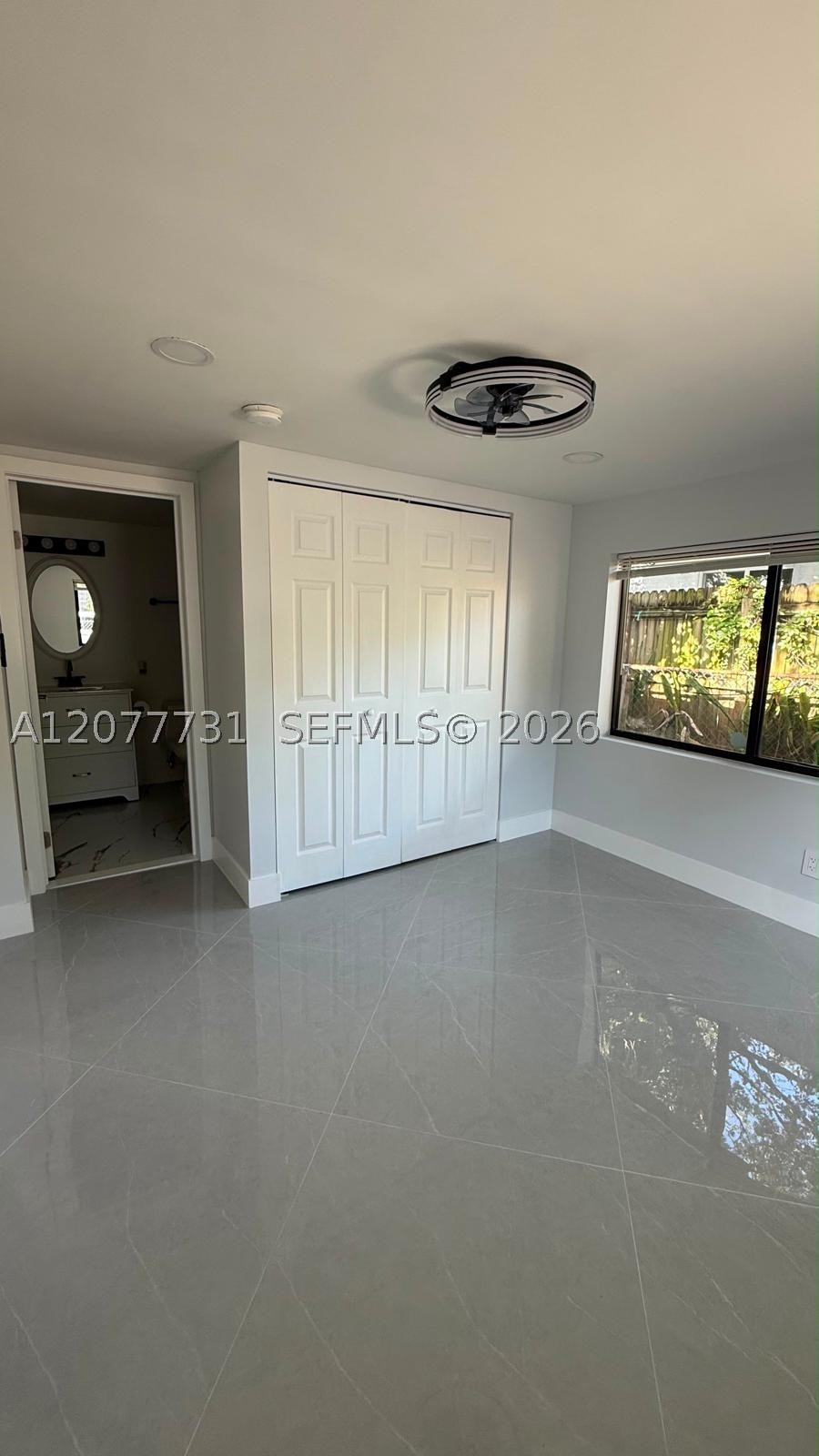 305 Ne 58th Ter 0 Property Photo 14
