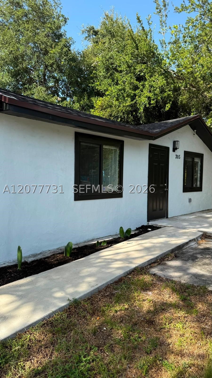 305 Ne 58th Ter 0 Property Photo 19