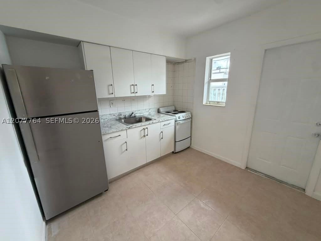 2465 W Flagler St 6 Property Photo 2