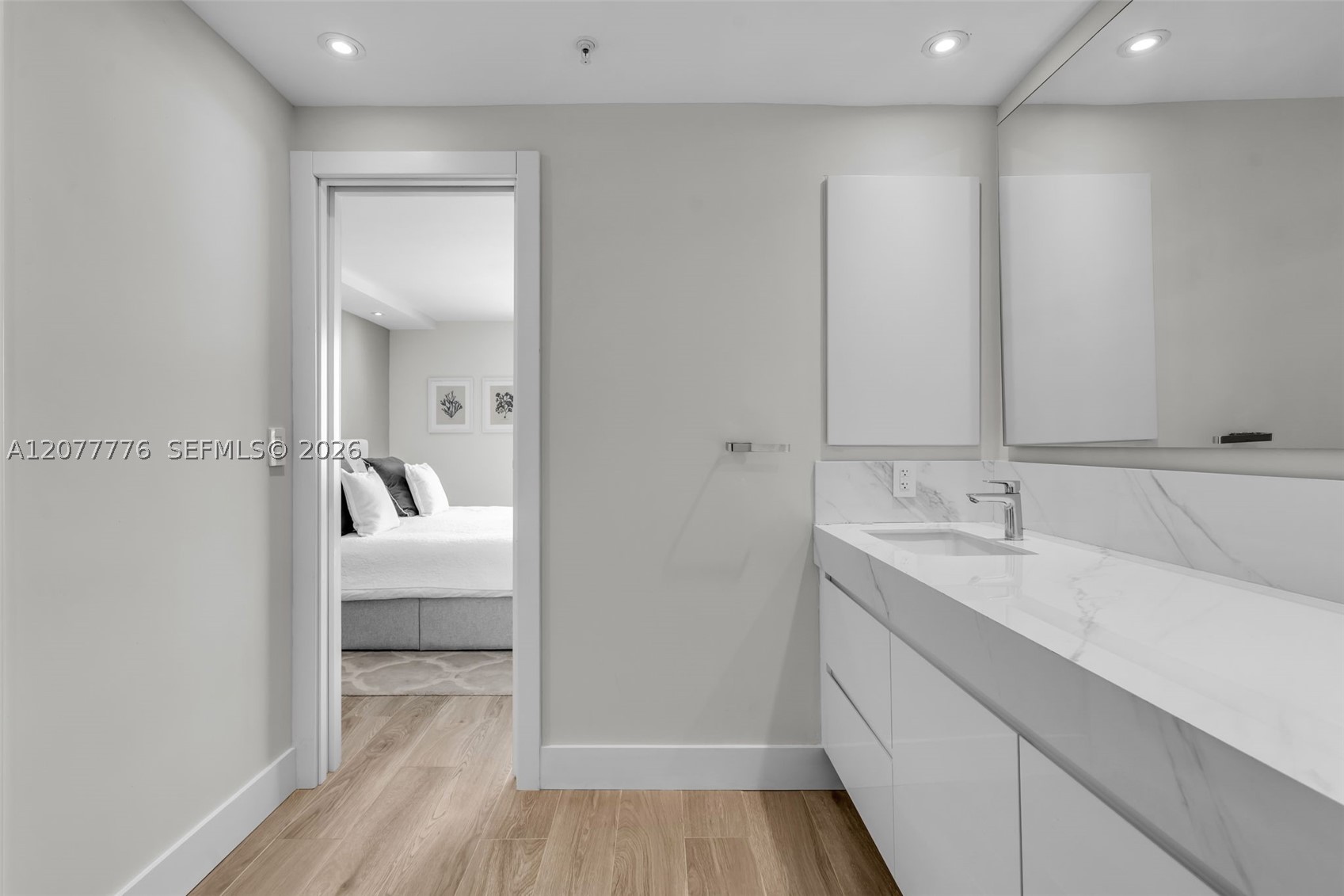 607 Ocean Dr 10k Property Photo 17