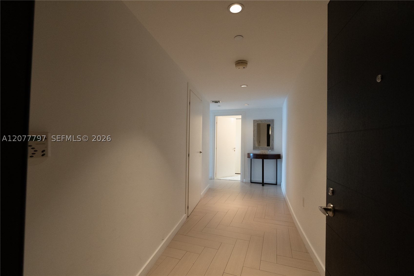 200 Biscayne Boulevard Way 3305 Property Photo 4