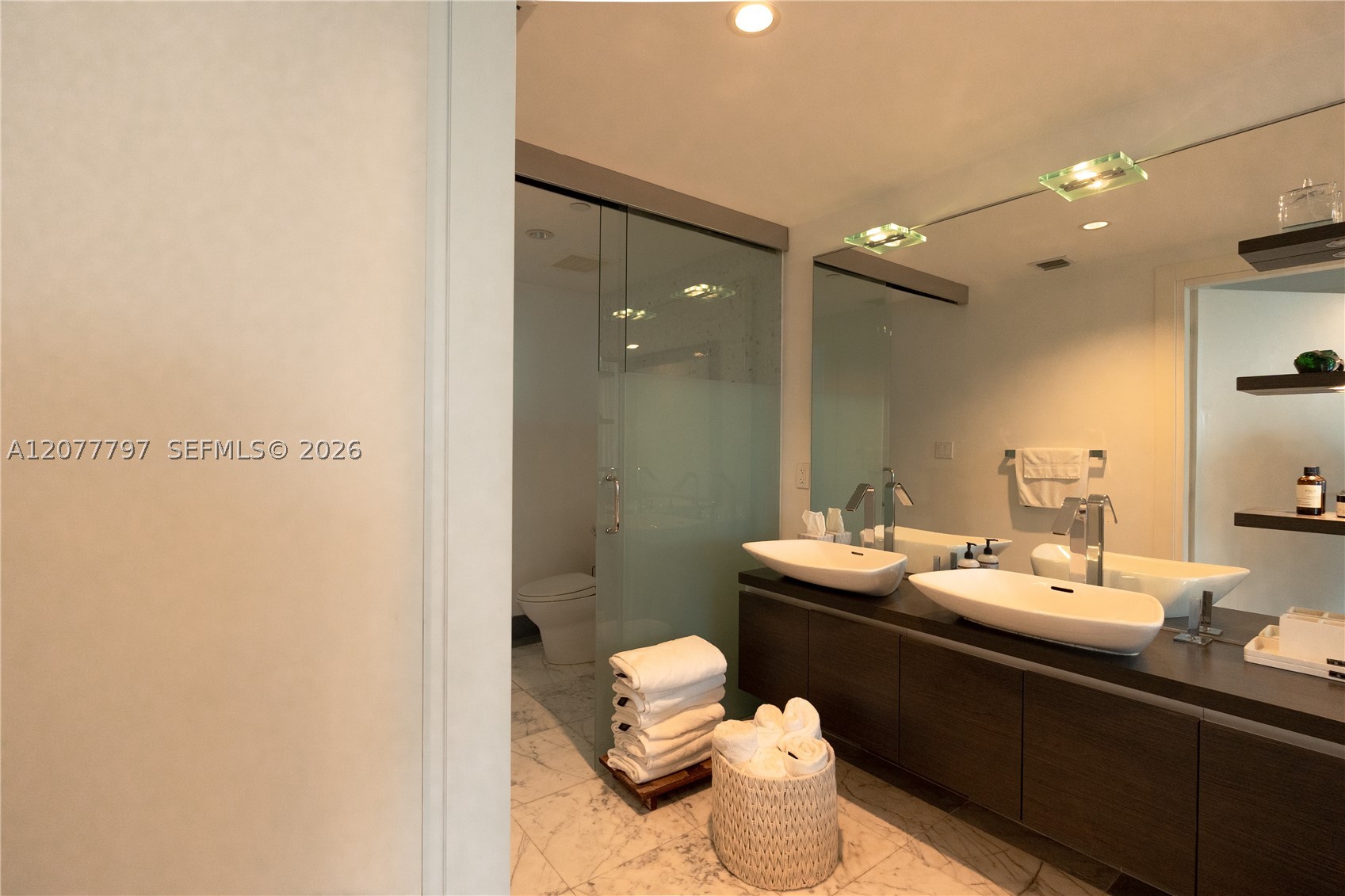 200 Biscayne Boulevard Way 3305 Property Photo 10