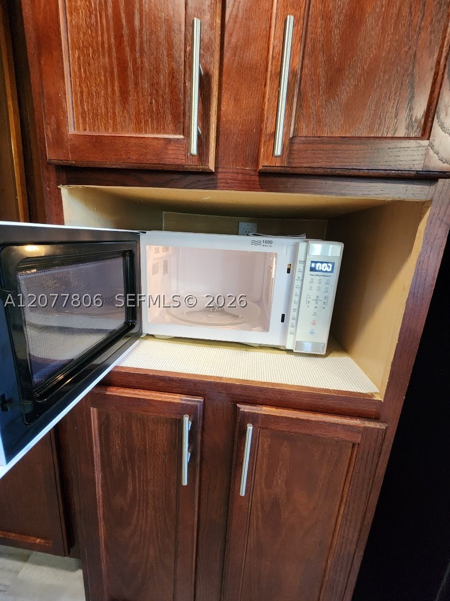 4248 Hibiscus Cir H Property Photo 7