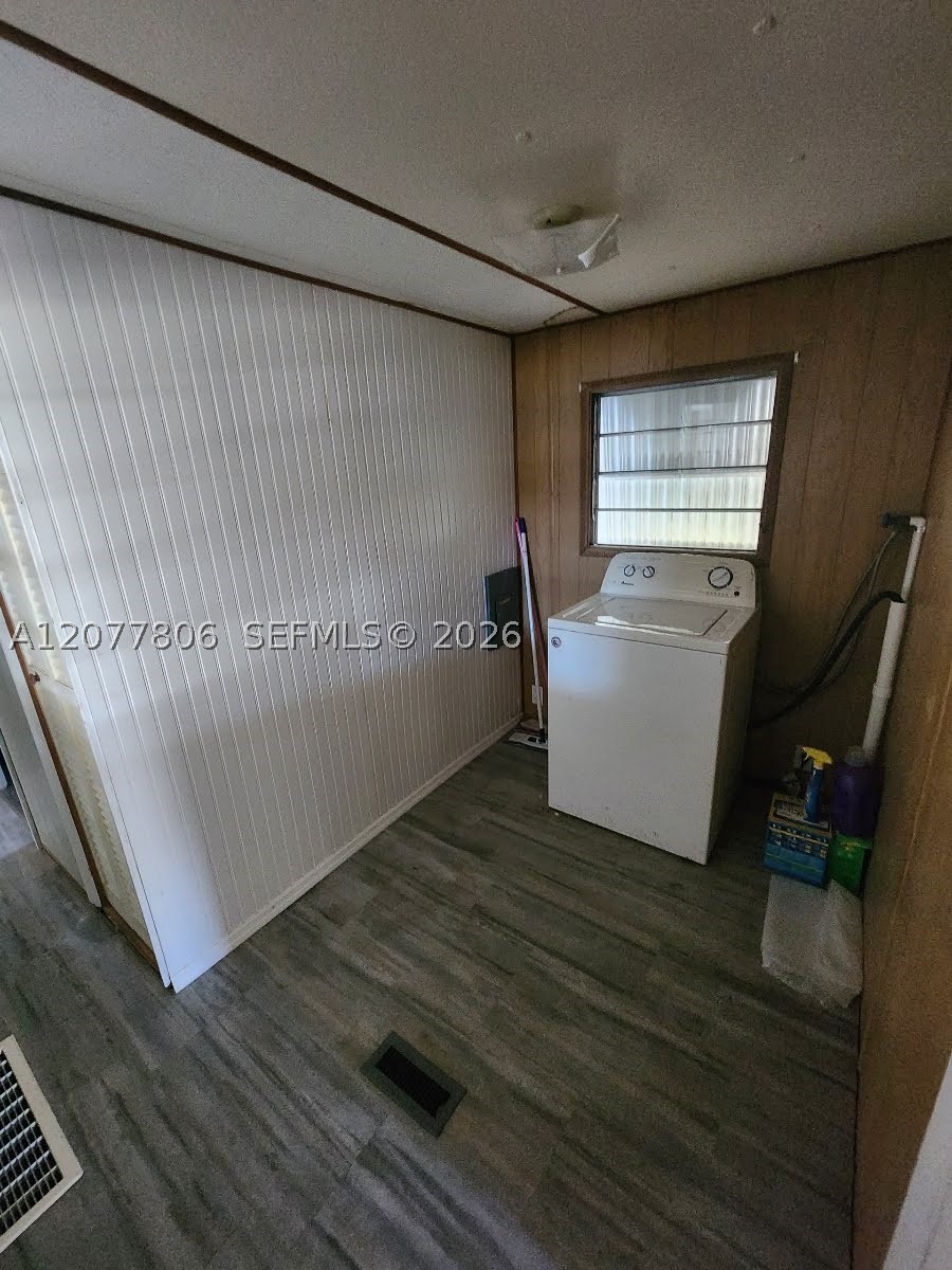 4248 Hibiscus Cir H Property Photo 17