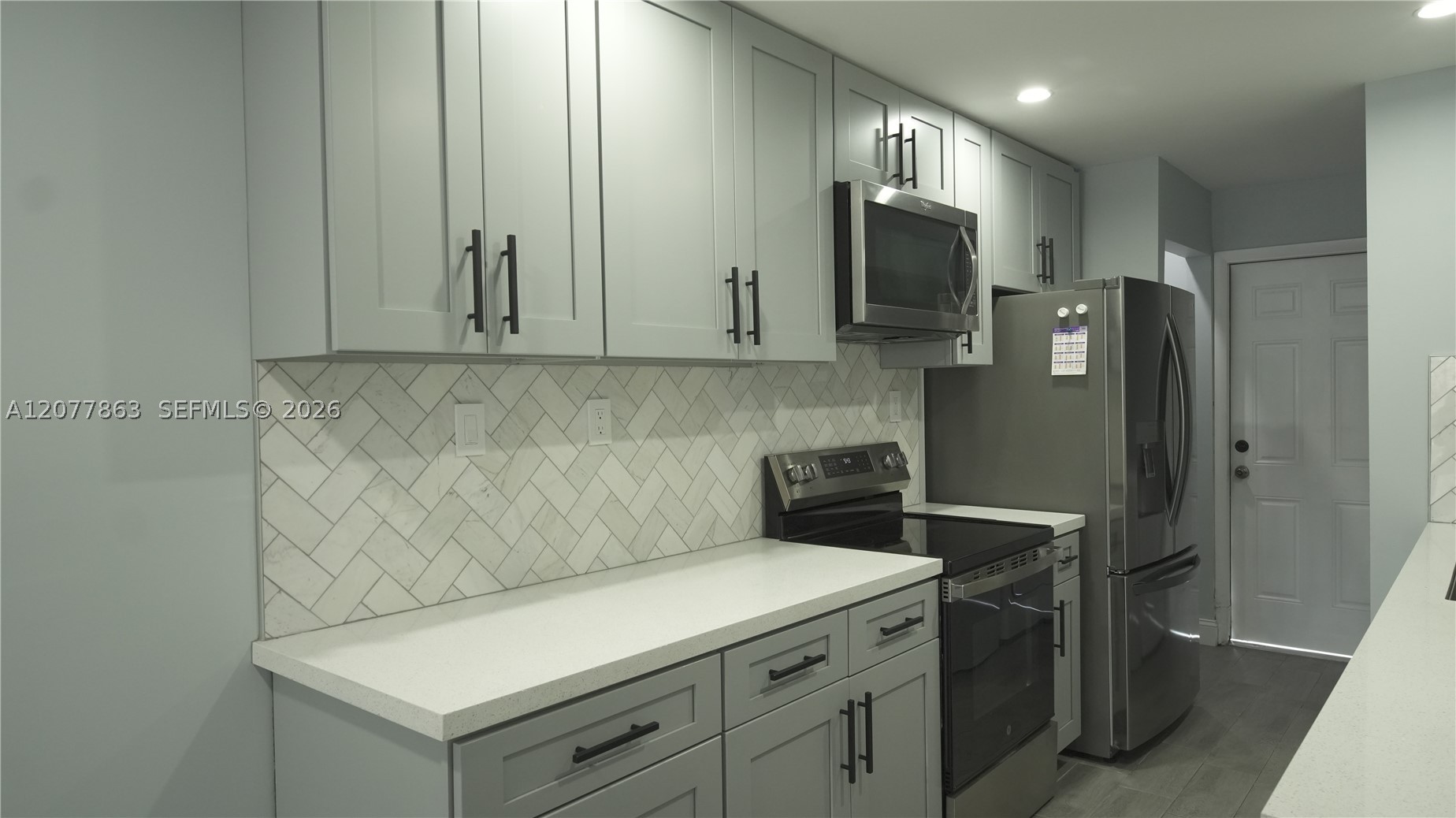 A12077863 Property Photo 11