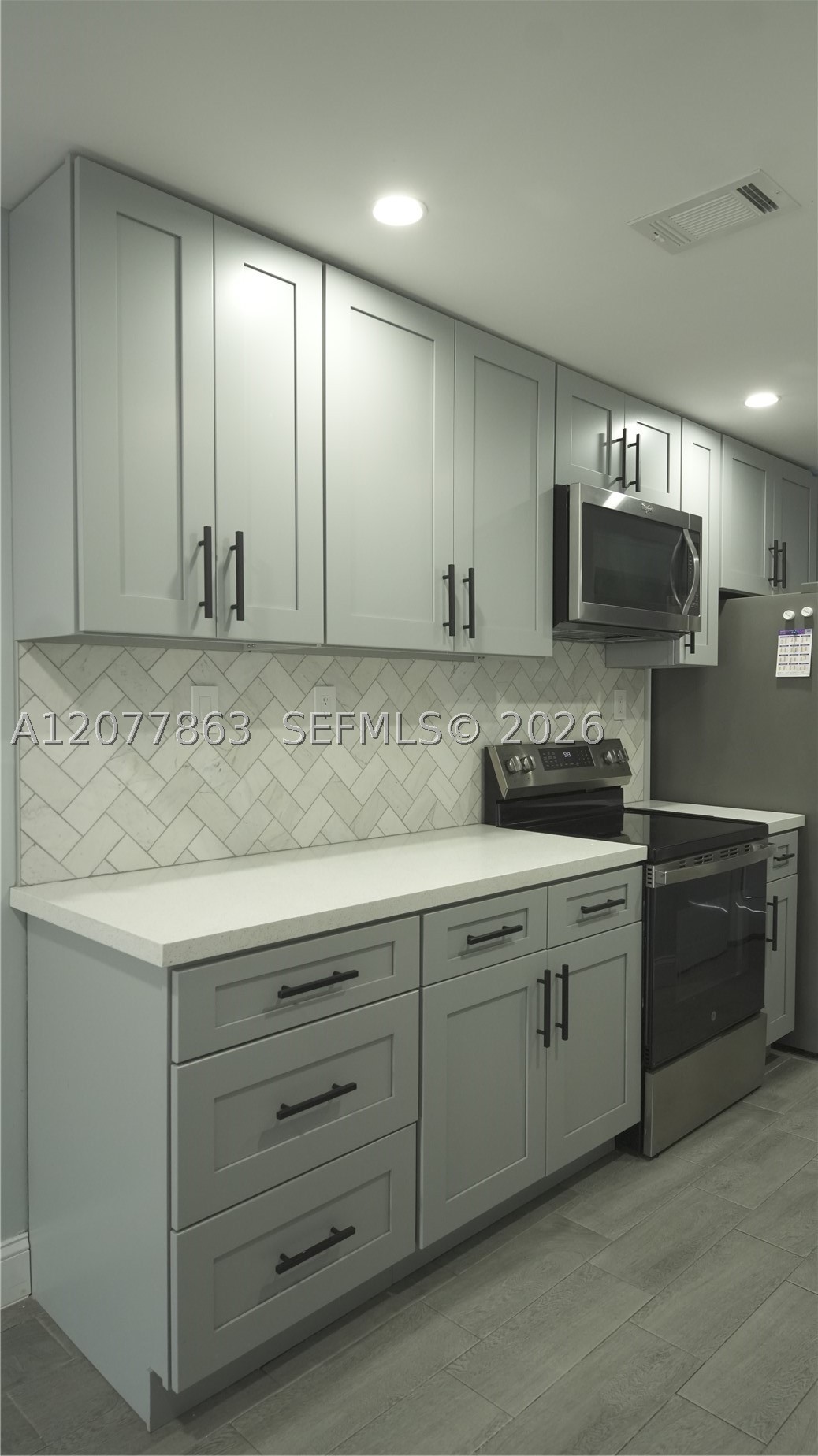 A12077863 Property Photo 13