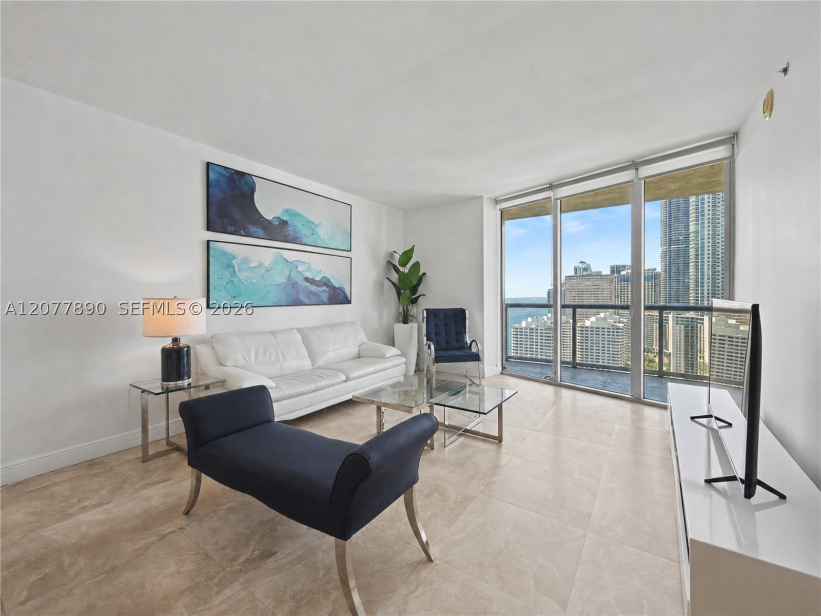 495 Brickell Ave 2707 Property Photo 2