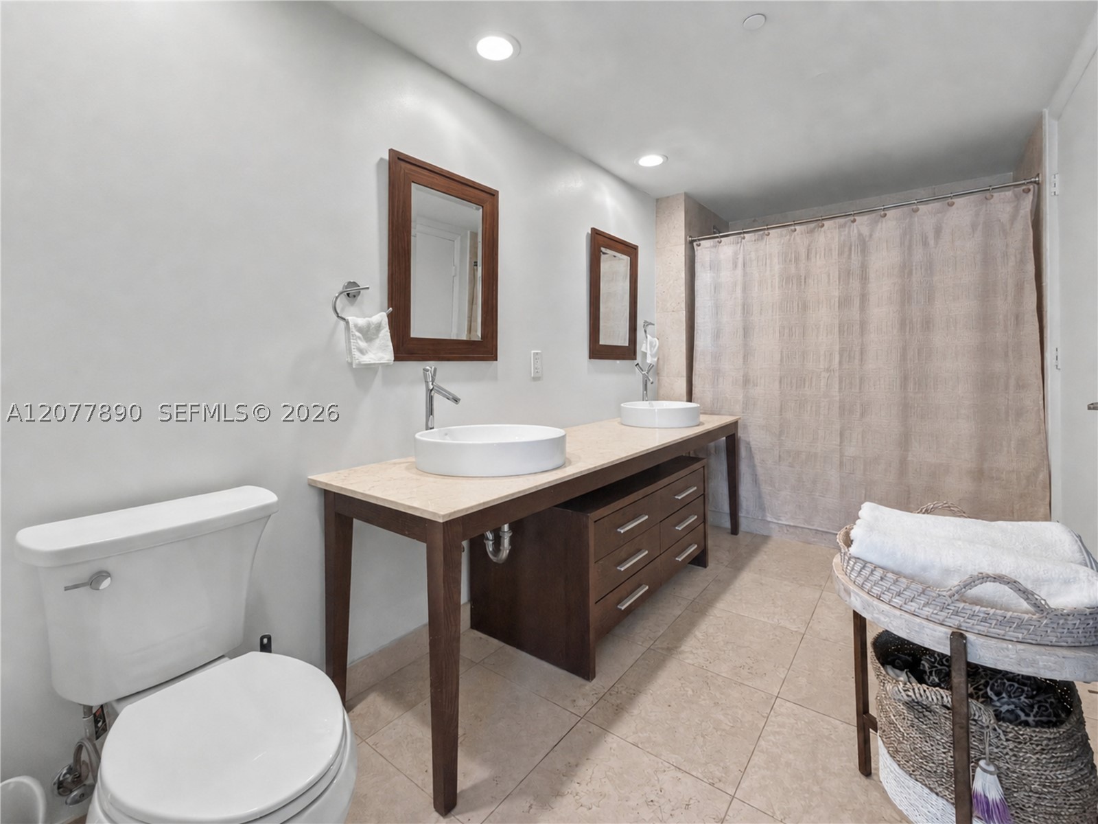 495 Brickell Ave 2707 Property Photo 15