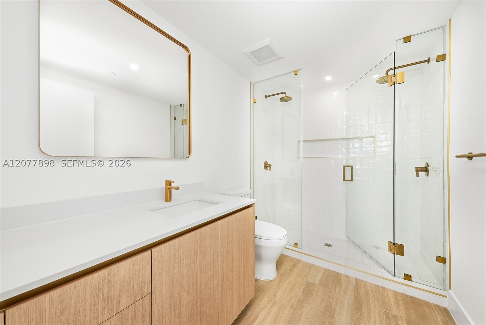 90 Ne 32 1016 Property Photo 11