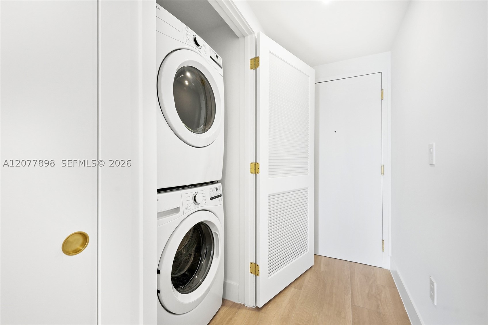 90 Ne 32 1016 Property Photo 14