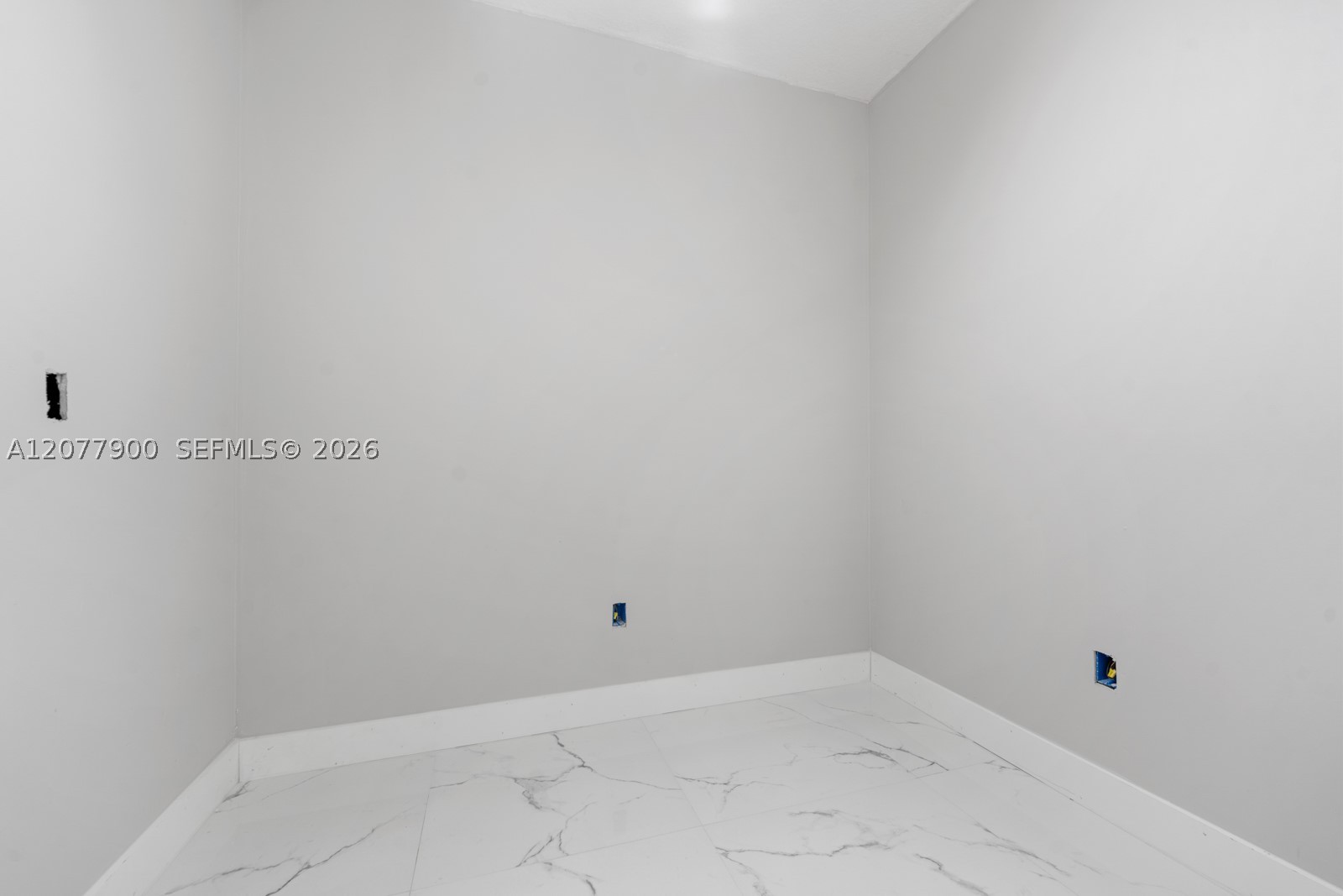15585 Sw 112th Way Property Photo 34