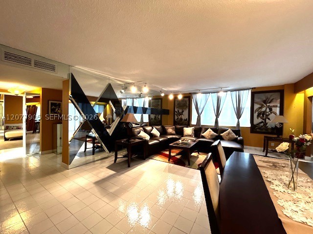 3800 Hillcrest Dr 412 Property Photo 15