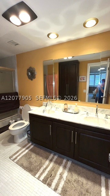 3800 Hillcrest Dr 412 Property Photo 44