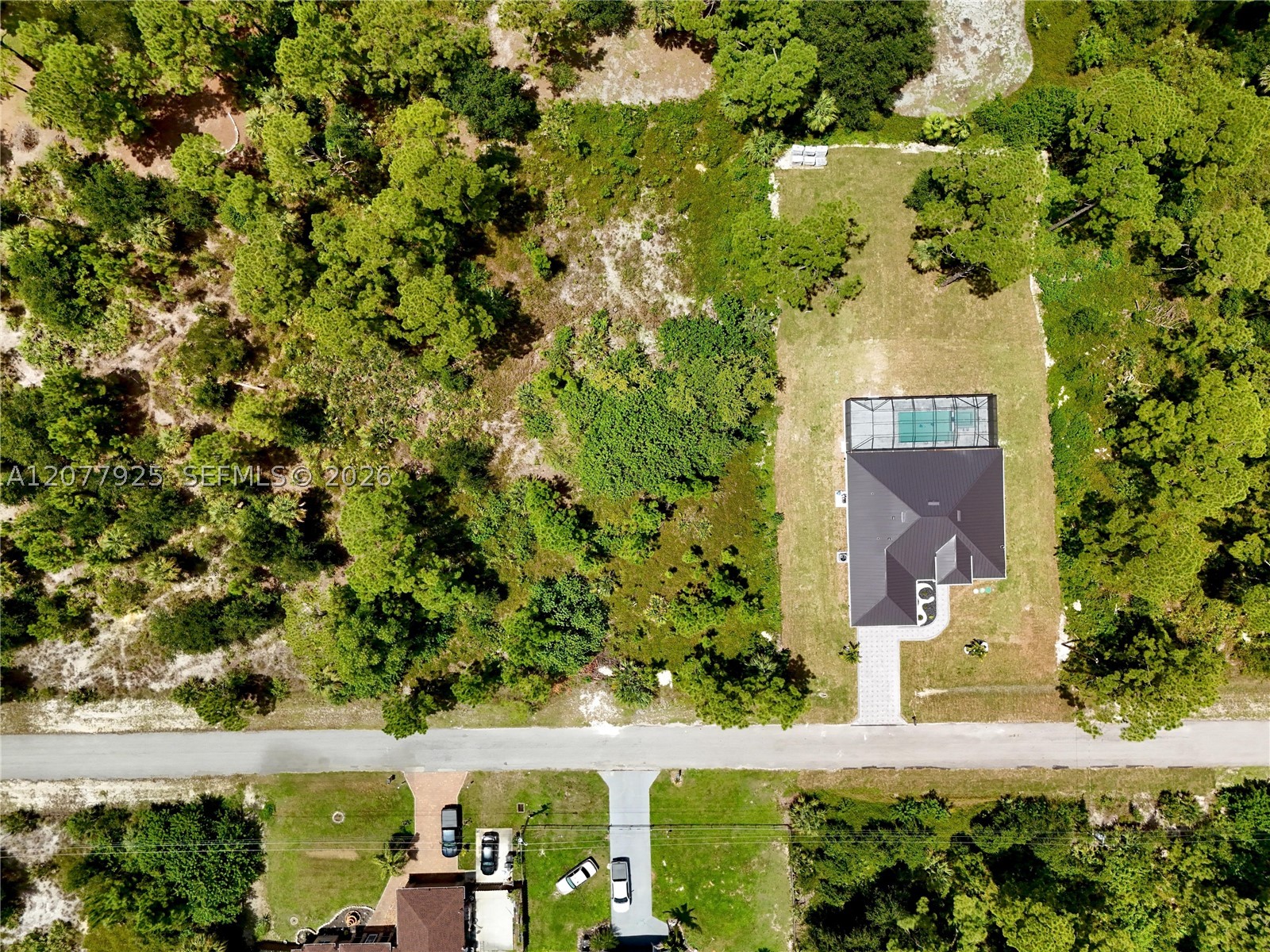 811 Edison Ave Property Photo 50