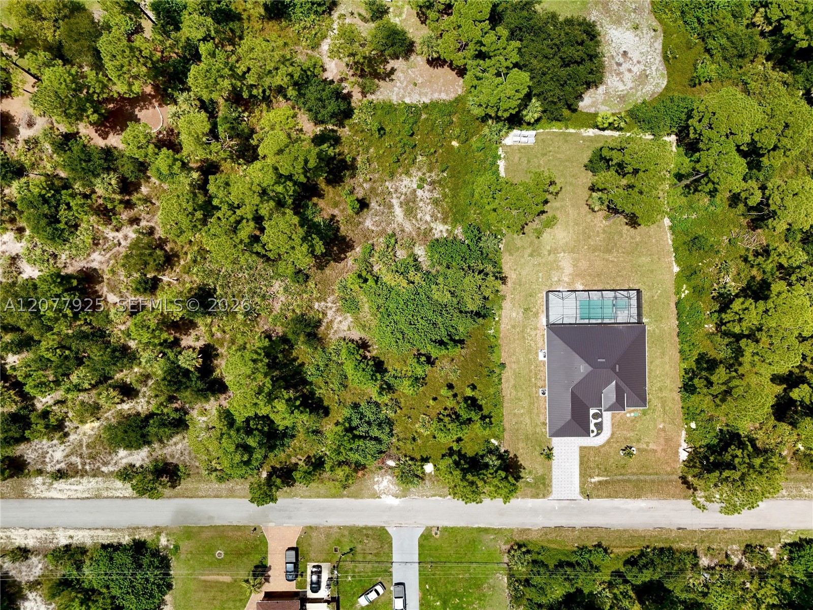 811 Edison Ave Property Photo 51