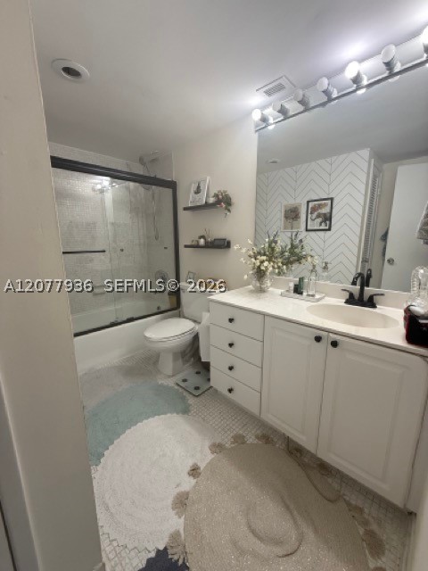 19390 Collins Ave 510 Property Photo 9