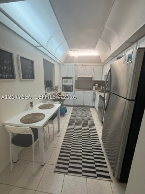 19390 Collins Ave 510 Property Photo 18