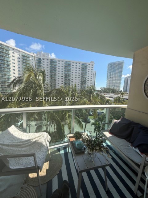 19390 Collins Ave 510 Property Photo 23