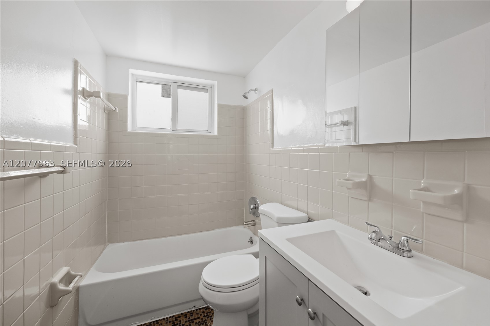1979 N Glades Dr 1 Property Photo 13