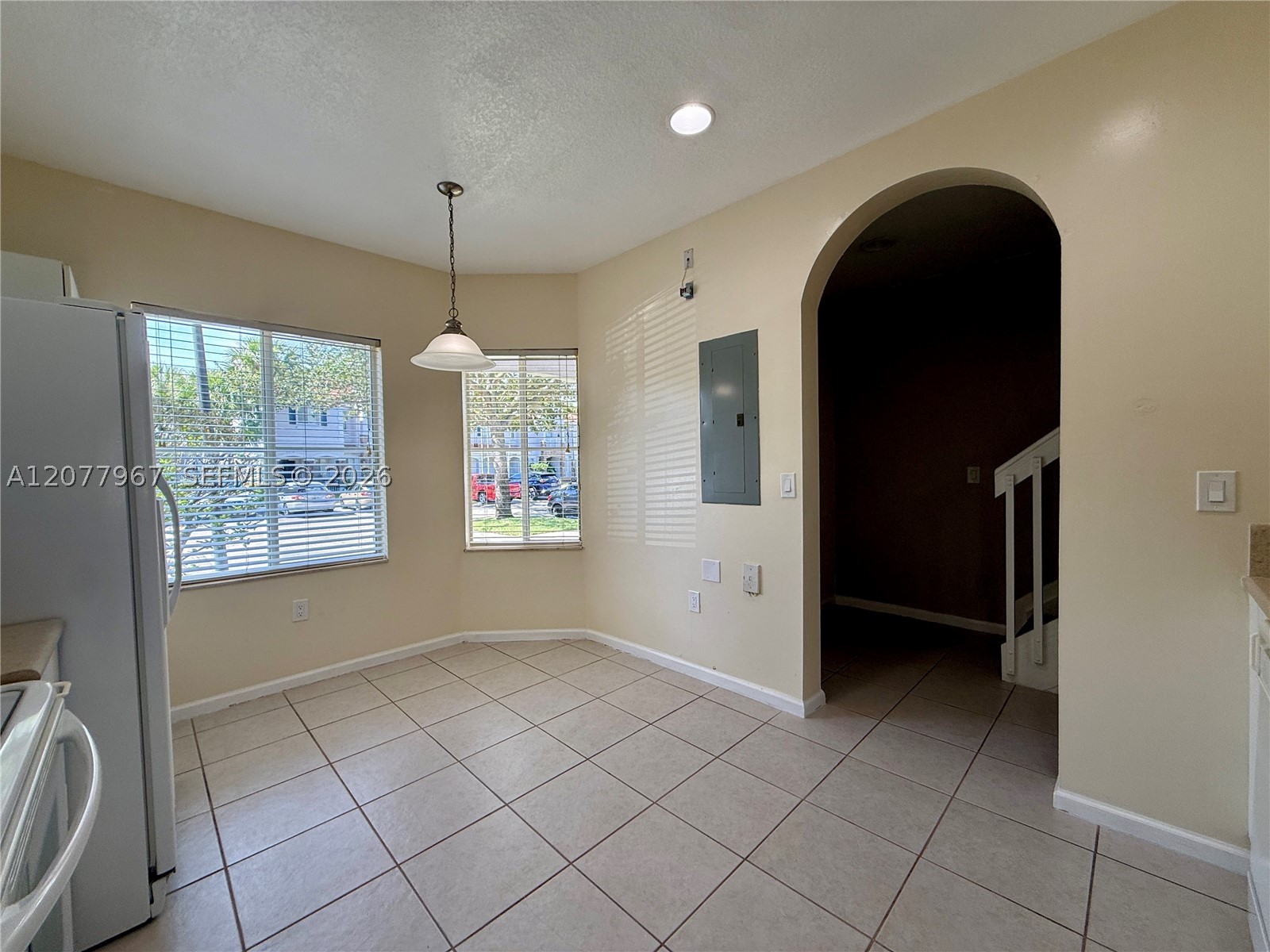 8219 Sw 27th St 102 Property Photo 4
