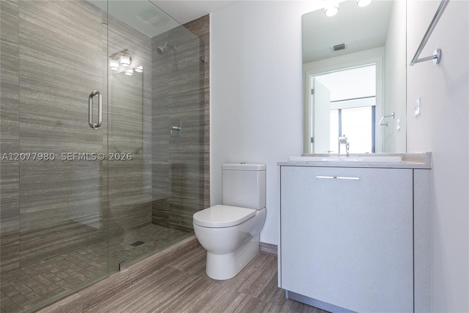 1010 Brickell Ave 1402 Property Photo 7