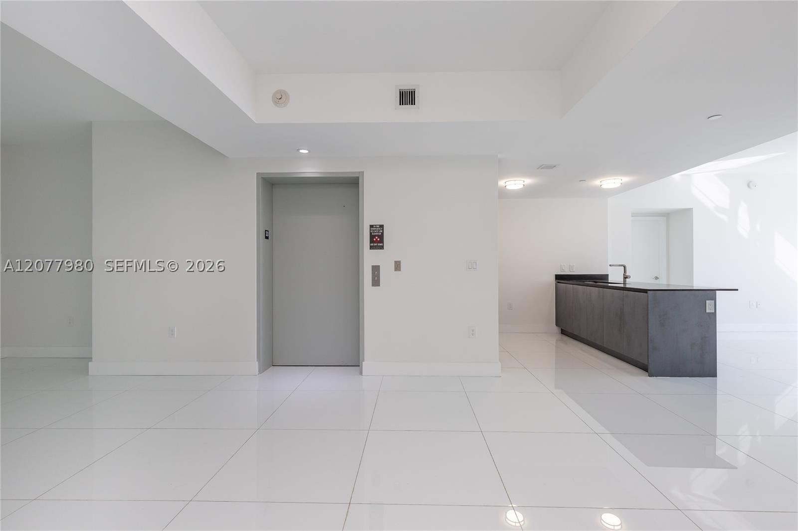 1010 Brickell Ave 1402 Property Photo 9