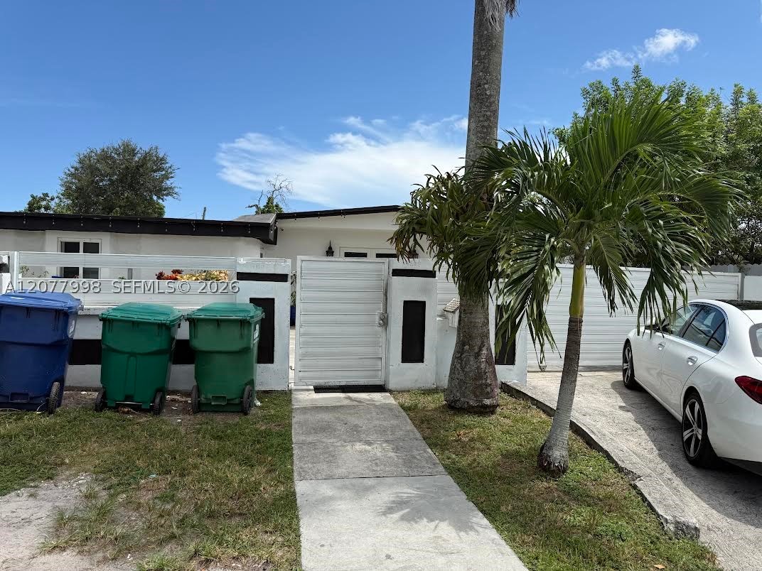 1720 NW 124th Ter Property Photo 1
