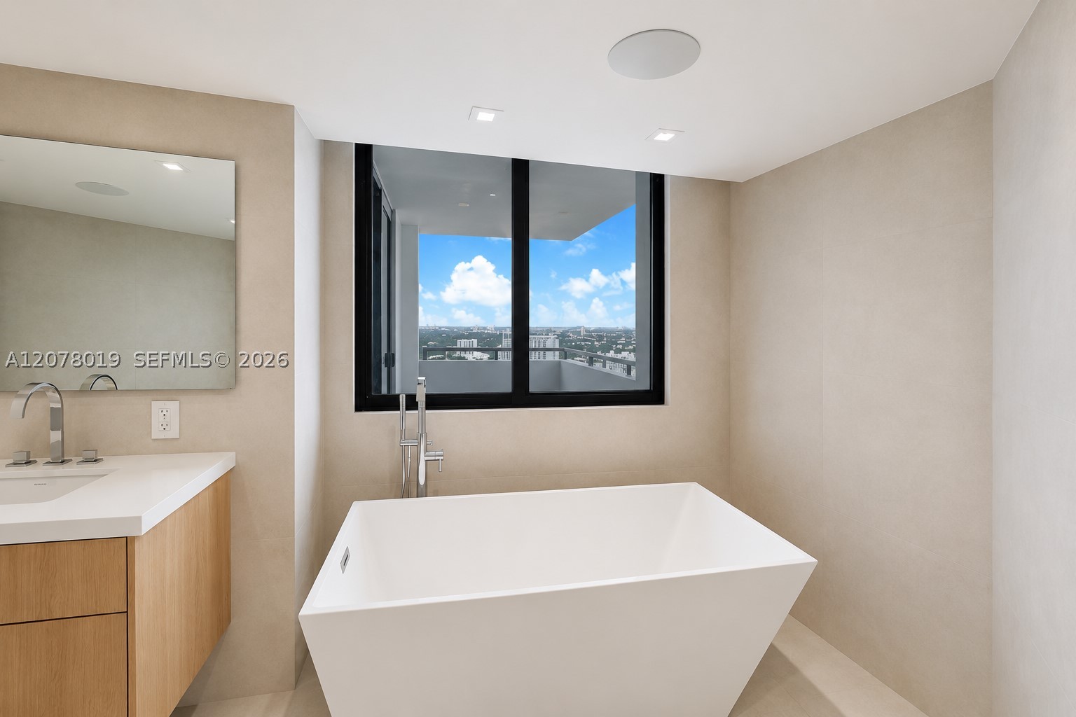1581 Brickell Ave Ph106 Property Photo 13