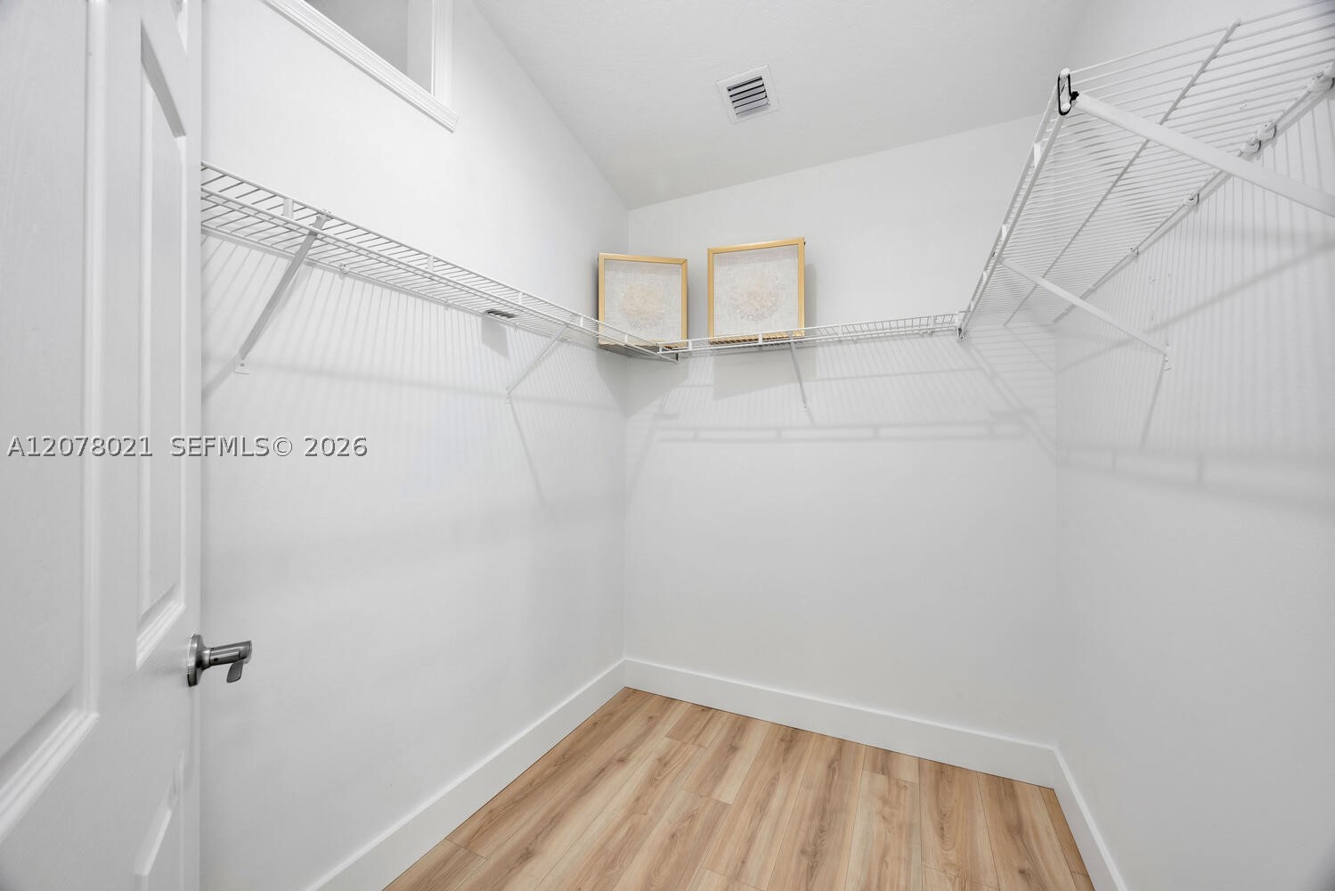 17107 N 84th Ct N Property Photo 28